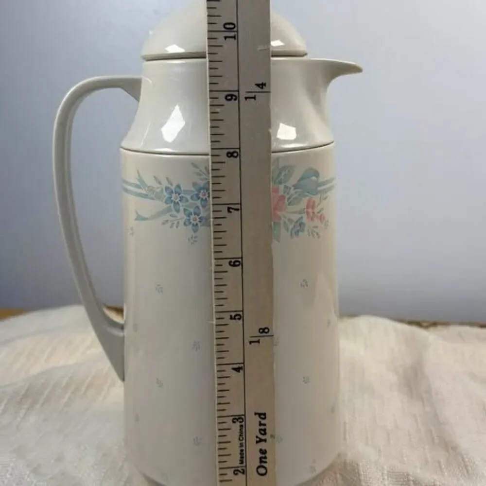Crown-Corning Thermique 1QT Insulated Carafe